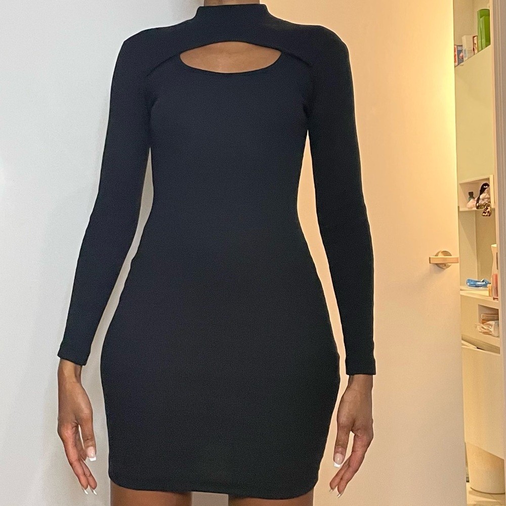 Black Knitted Long Sleeved Dress